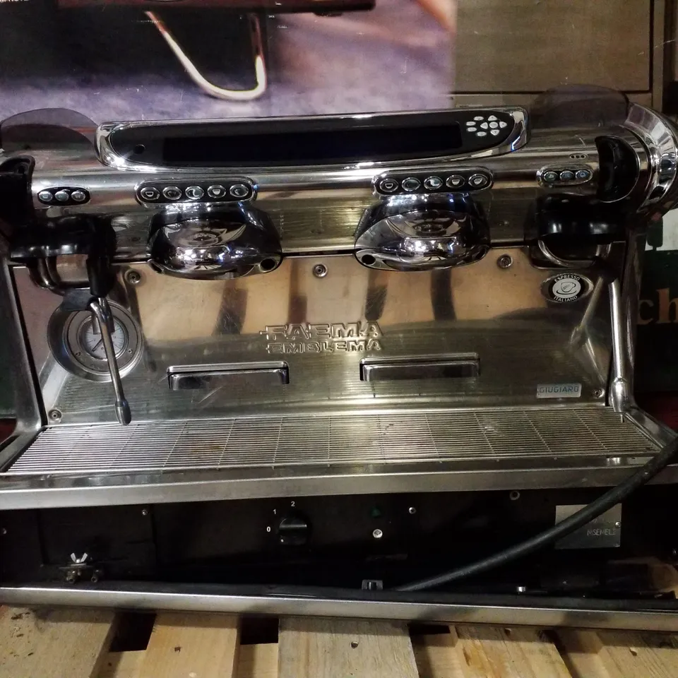 TRADITIONAL FAEMA EMBLEMA COFFEE MACHINE