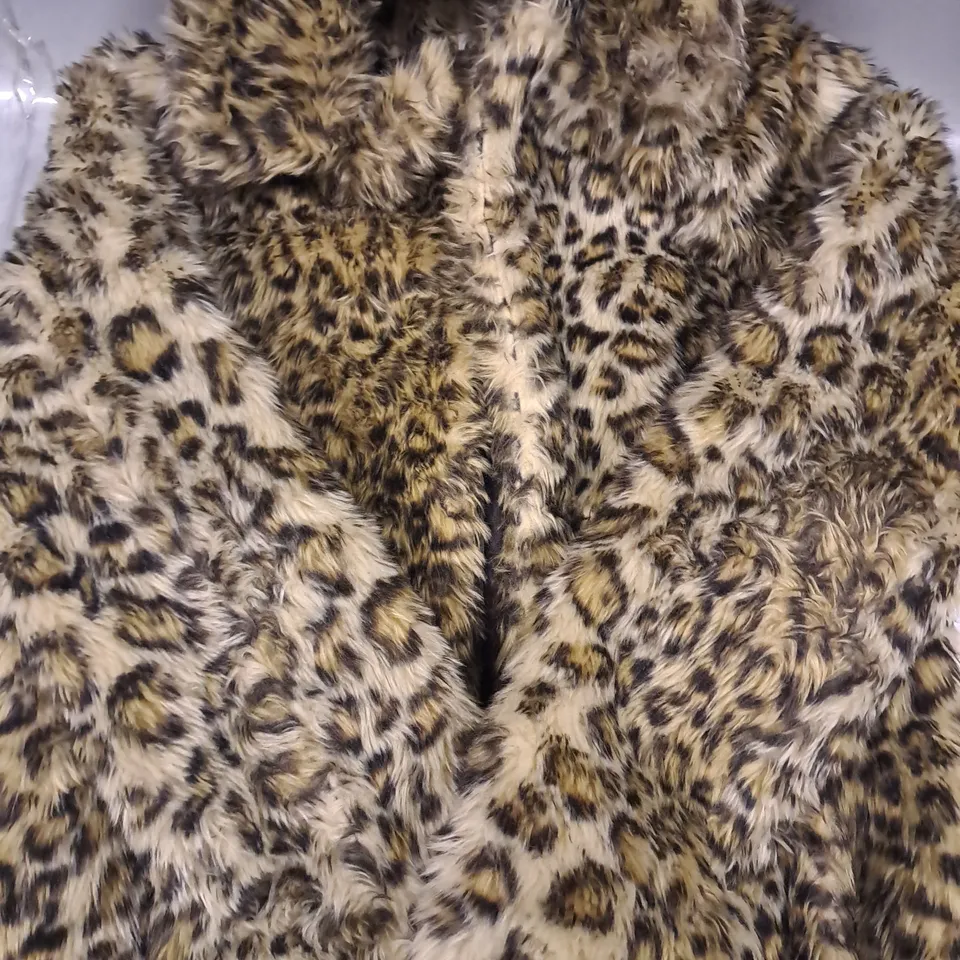 PAPAYA WEEKEND FAUX ANIMAL PRINT FUR COAT SIZE 8