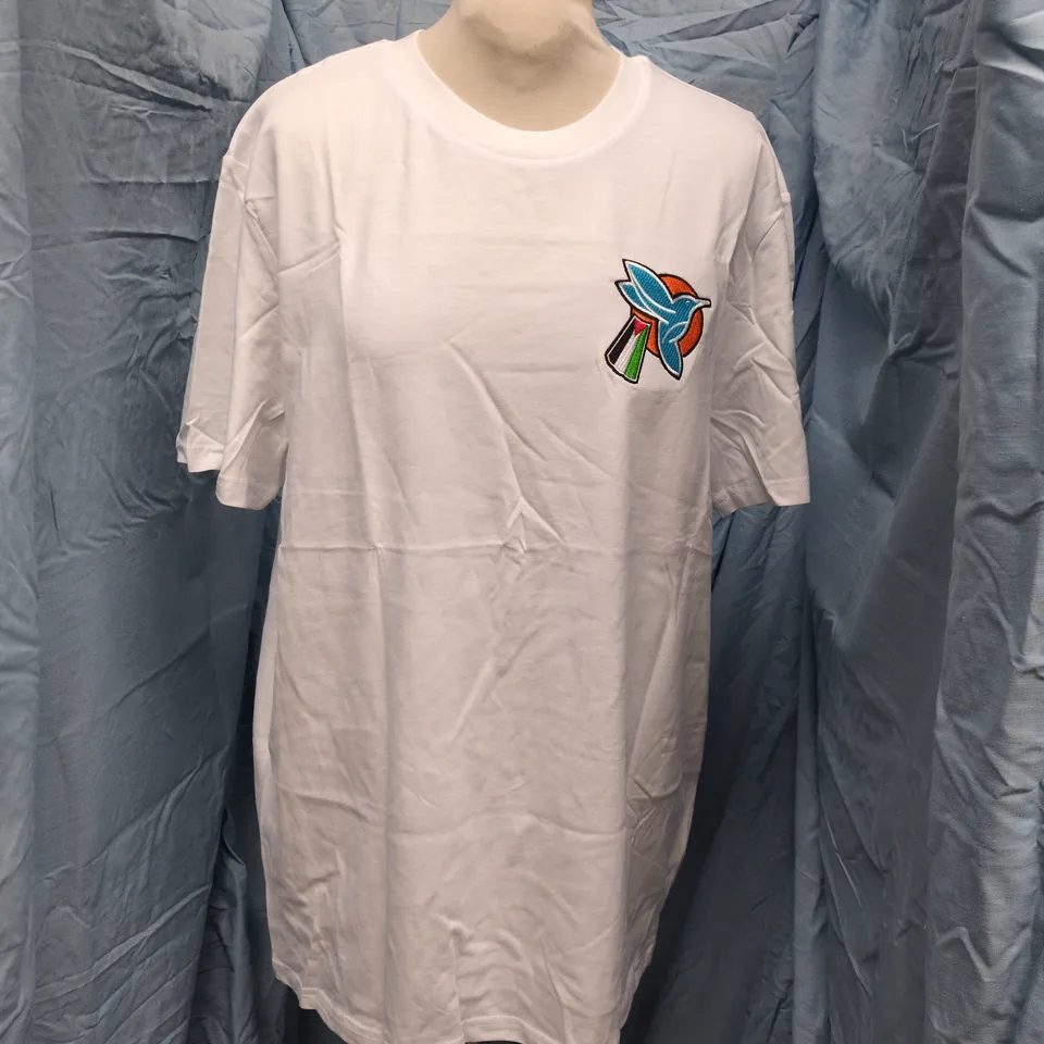 WHITE T-SHIRT WITH GAZA SUNBIRDS LOGO – SIZE M