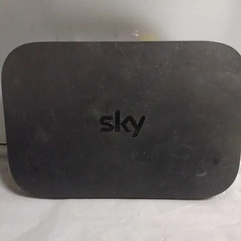 SKY EM150 Q MINI BOX