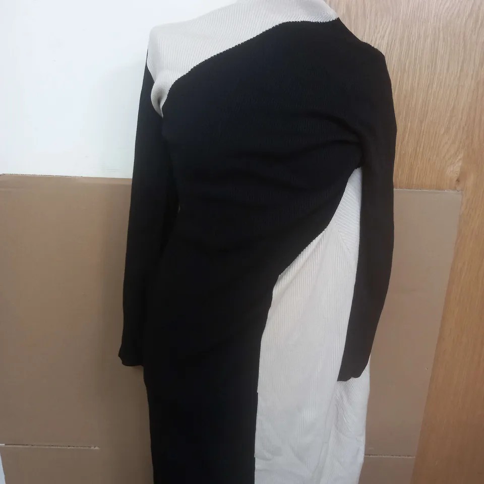 PHASE EIGHT DRESS IN BLACK MULTI SIZE 14 