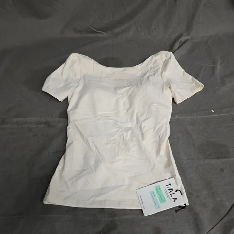 TALA DAYFLEX TWIST BACK T-SHIRT IN BUTTERMILK SIZE S