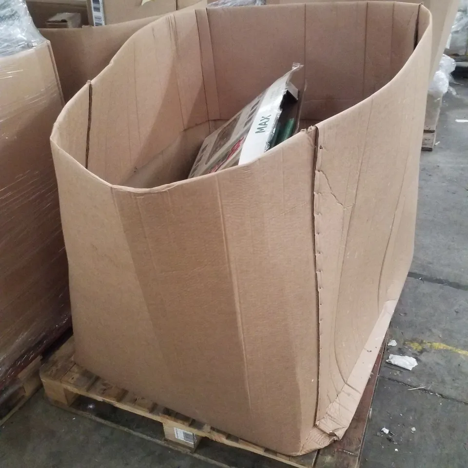 PALLET CONTAINING 4 TIER GREENHOUSE & SUN LOUNGE CUSHIONS 