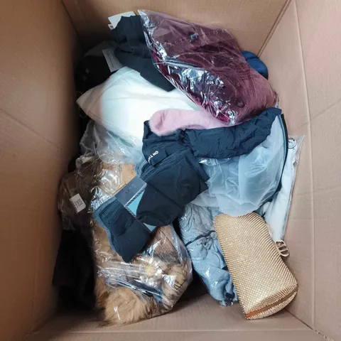 APPROXIMATELY 25 ASSORTED CLOTHING AND FASHION PRODUCTS IN VARIOUS STYLES AND SIZES - COLLECTION ONLY