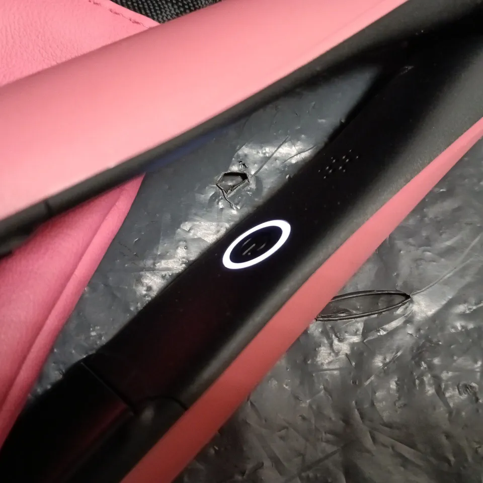 GHD CERAMIC STRAIGHTENERS IN PINK CARRY CASE - S7N61