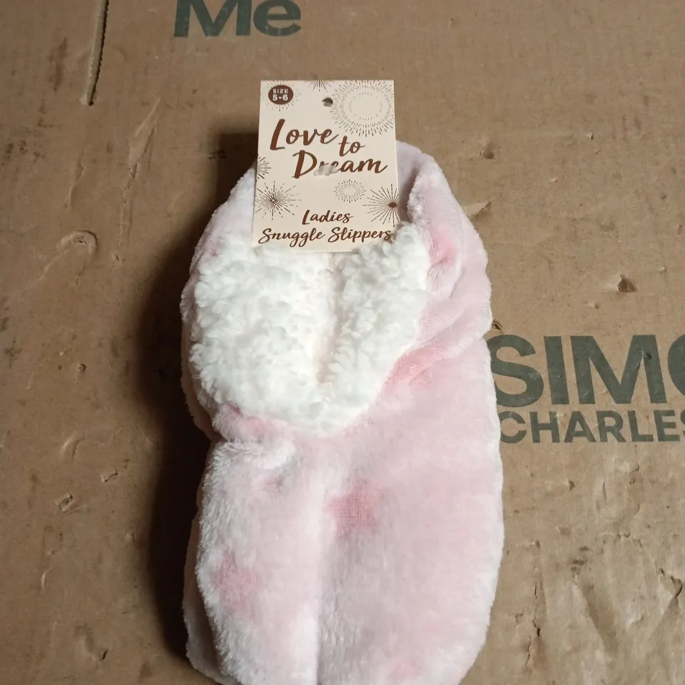 LOVE TO DREAM LADIES SNUGGLE SLIPPERS – PINK, UK 5–6