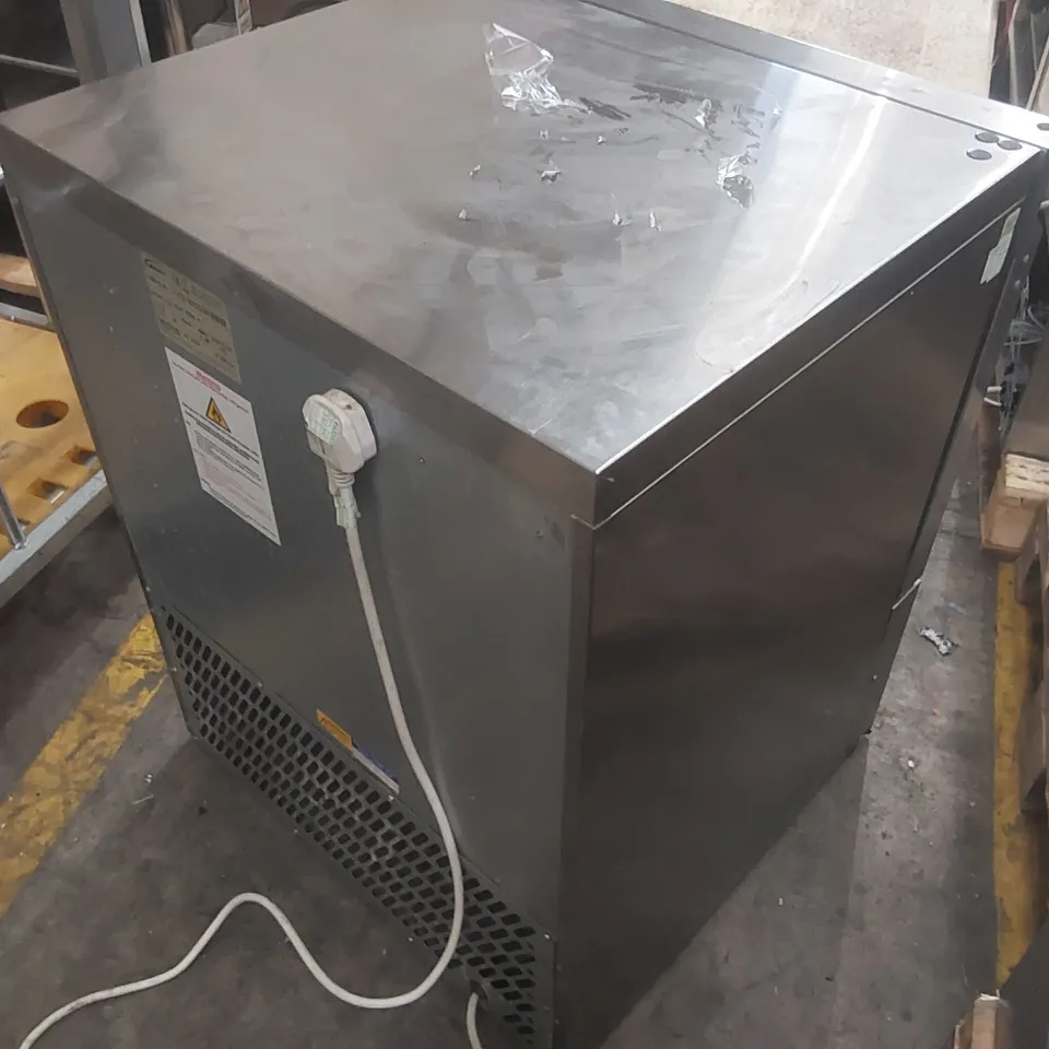 WILLIAMS H5UC R290 R1 COMMERCIAL UNDERCOUNTER REFRIGERATOR