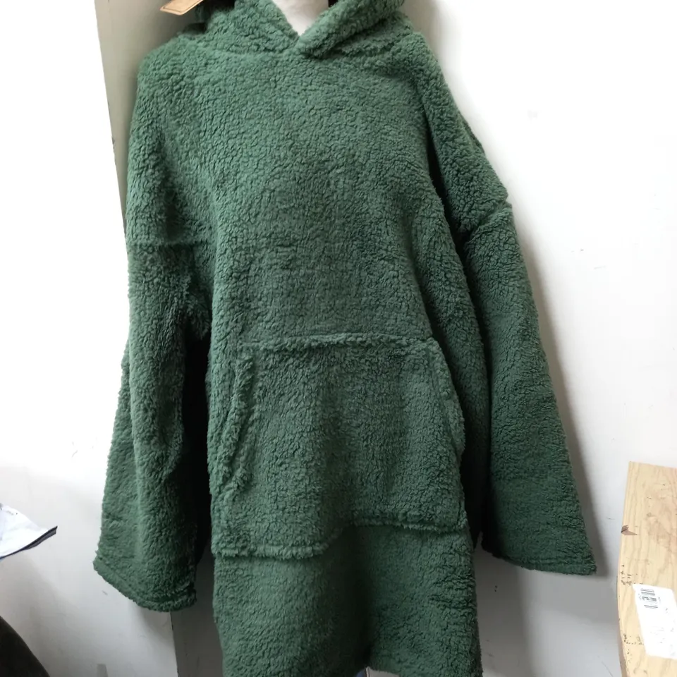 HUGGABLE HOODIE IN OLIVE - ONE SIZE