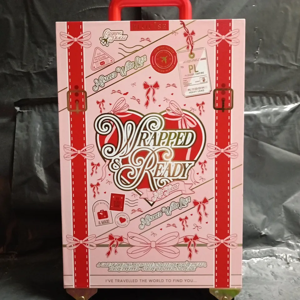P.LOUISE 'WRAPPED & READY' SUITCASE BEAUTY GIFT SET