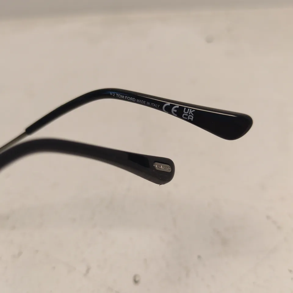 TOM FORD EYEWEAR – BLACK ROUND FRAME GLASSES, MADE IN ITALY