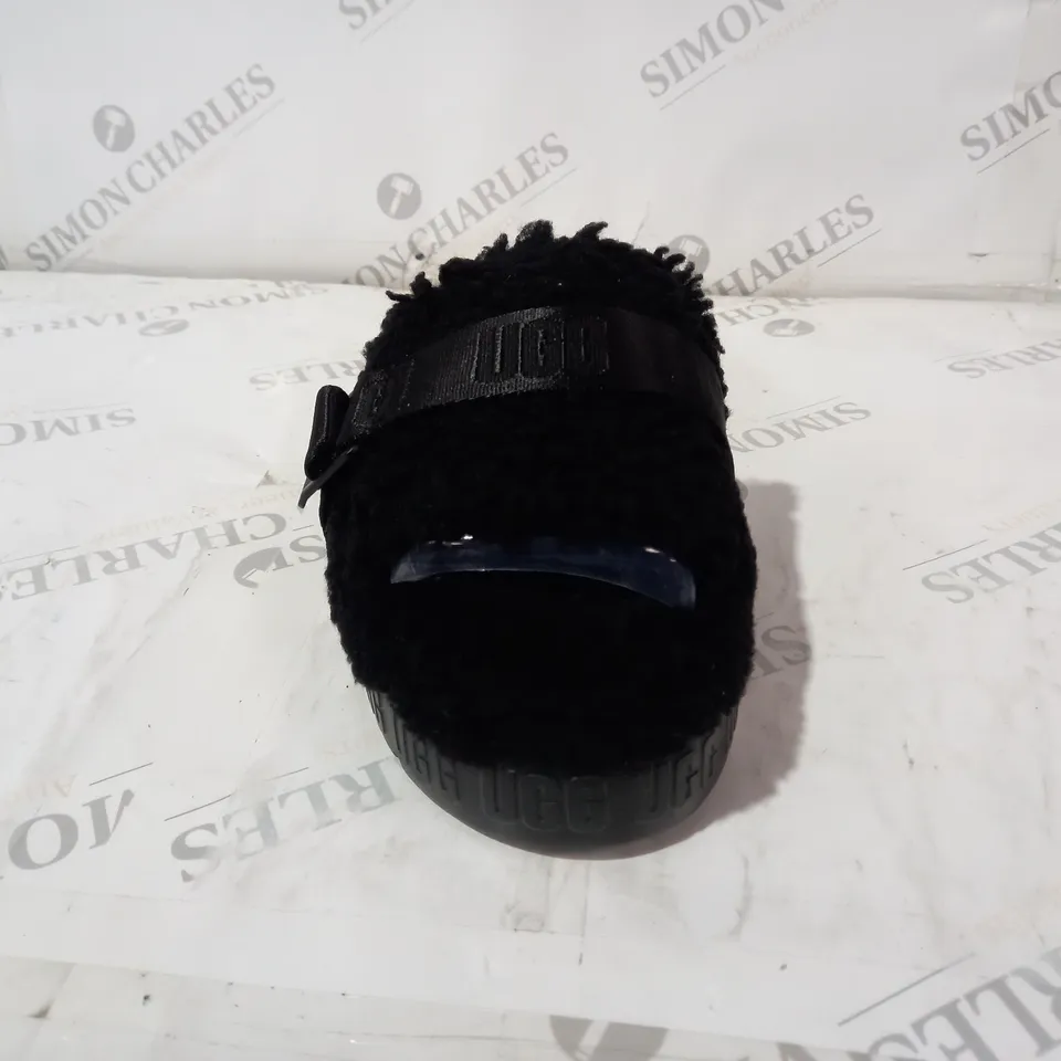 BLACK TEDDY FLEECE HIGH RISE SLIDER SIZE UNKNOWN