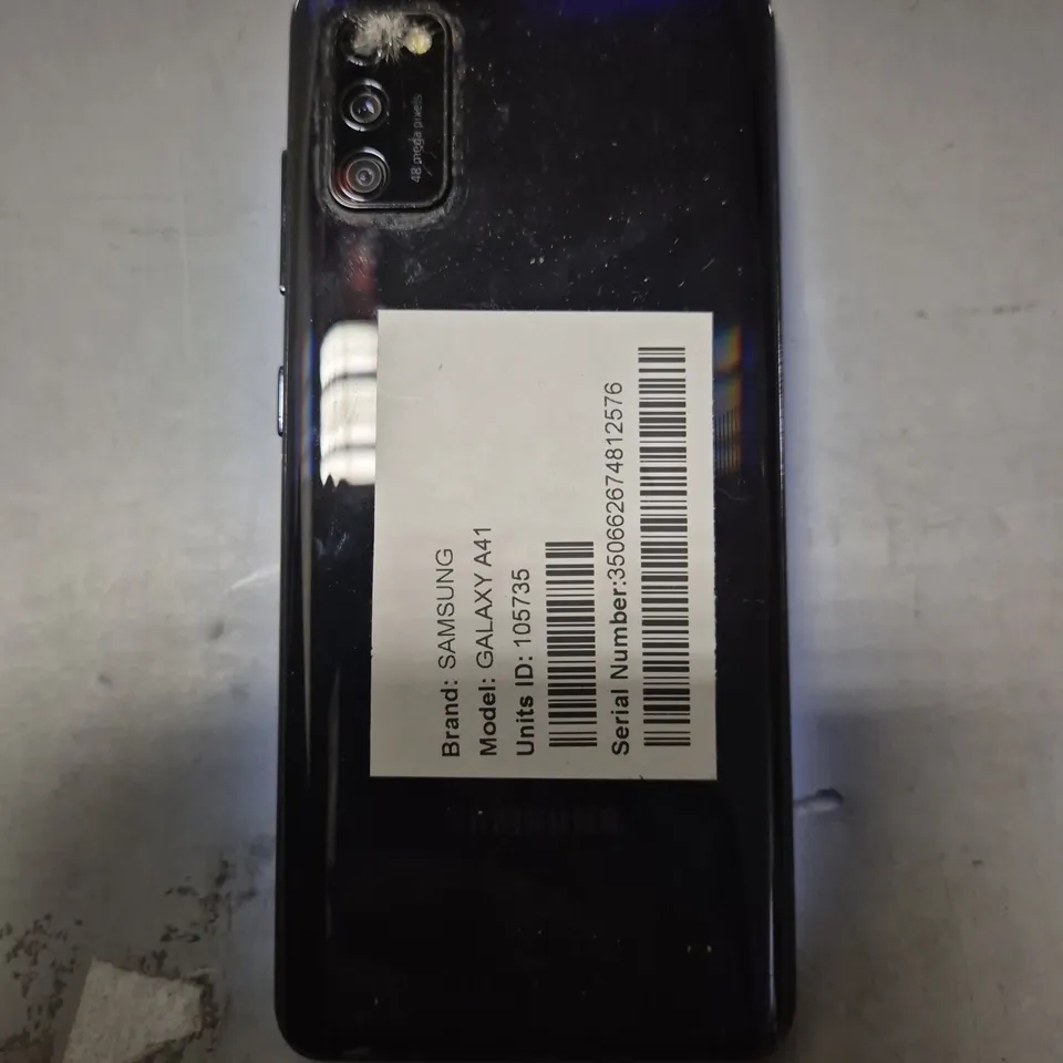 SAMSUNG GALAXY A41 