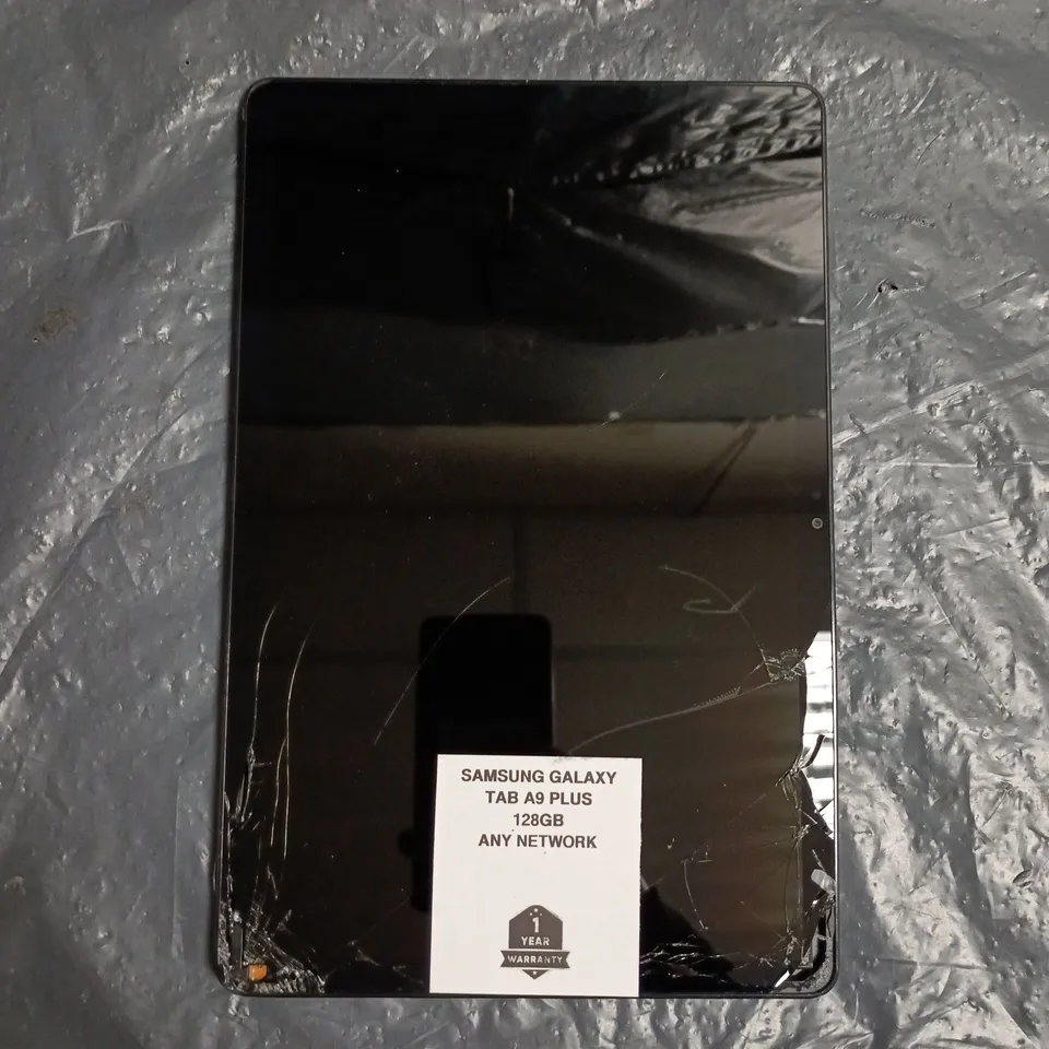 SAMSUNG GALAXY A9 PLUS TABLET