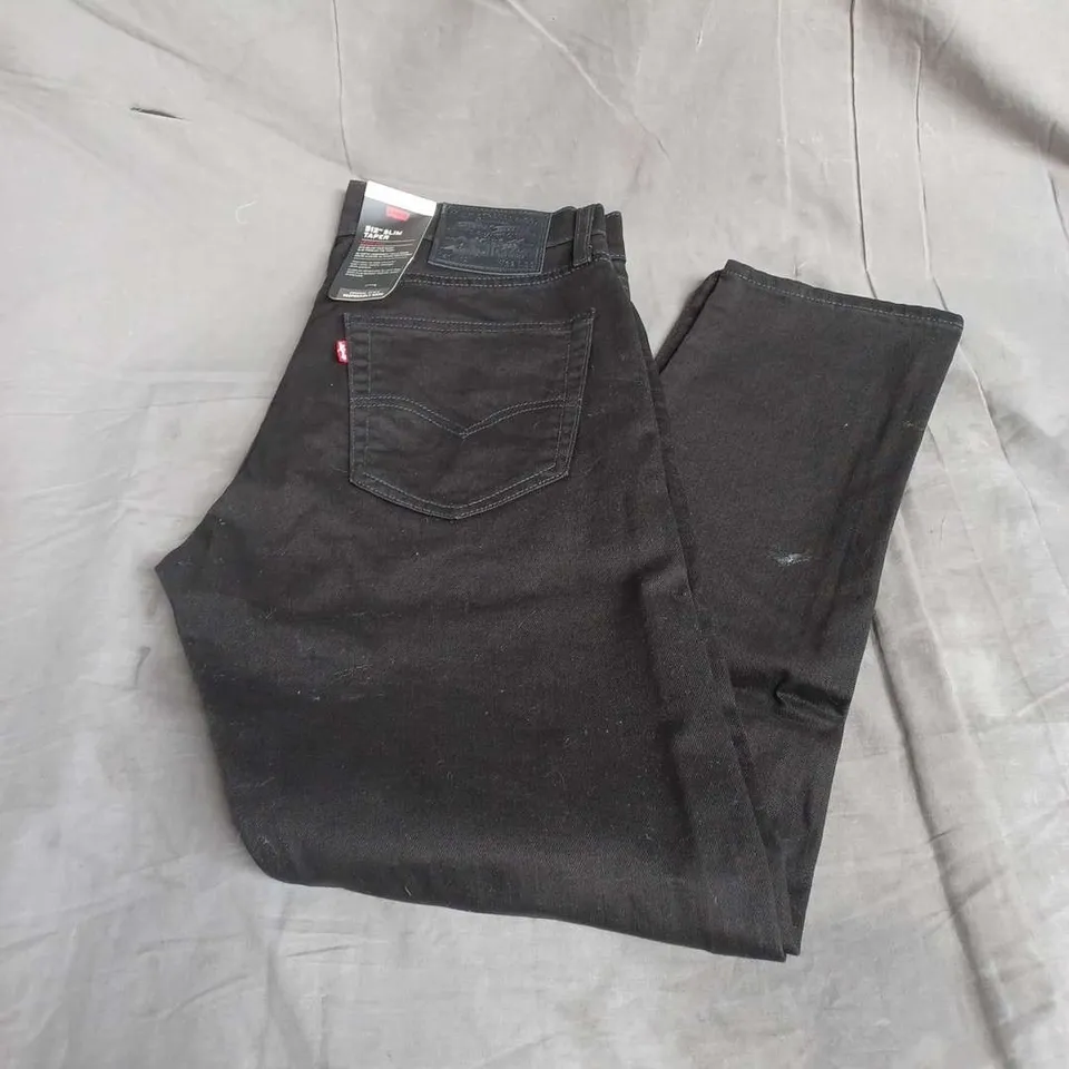 LEVI'S 512 SLIM TAPER JEANS IN BLACK SIZE W32 L30