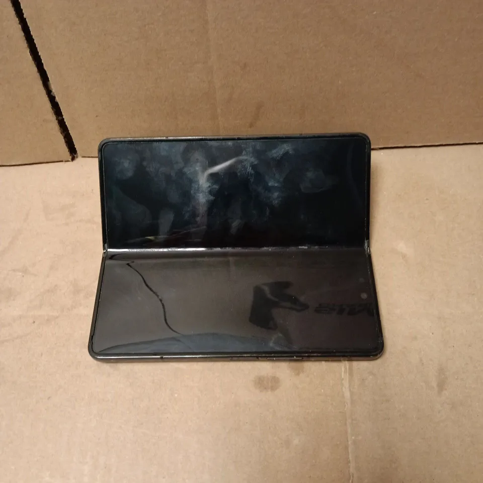 SAMSUNG GALAXY FOLD SMART PHONE, MODEL UNSPECIFIED 