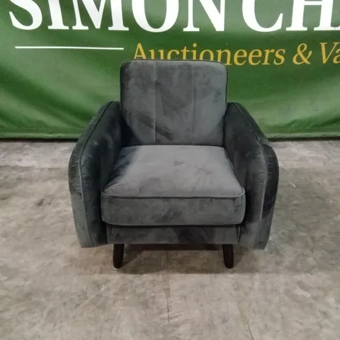 JENNIFER COMPACT FABRIC ARMCHAIR