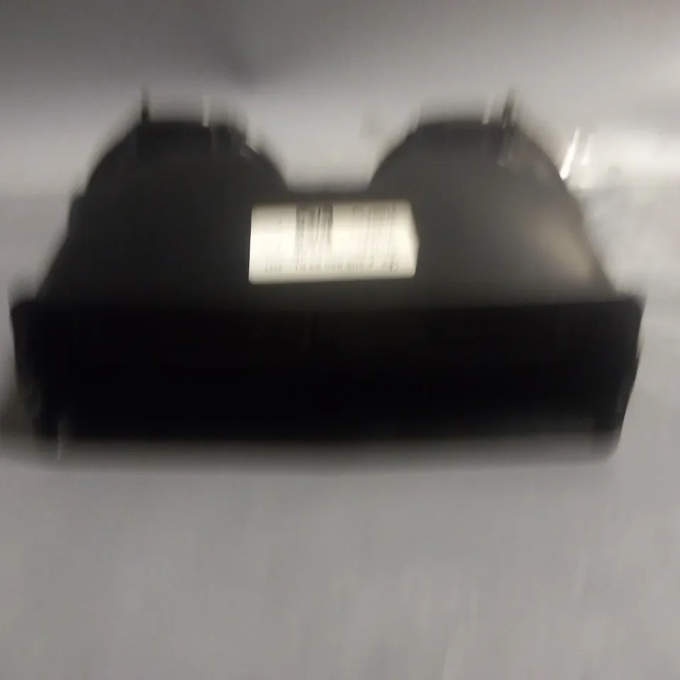 MERCEDES BENZ VENT - A 205 830 83 01 