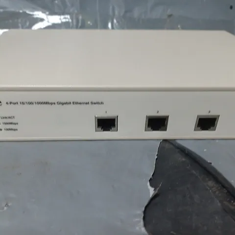 DYNAMODE GIGABIT SERIES ETHERNET SWITCH