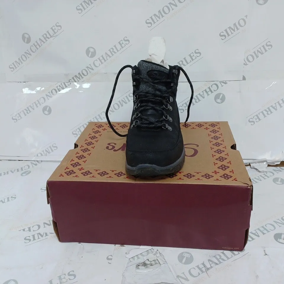 BOXED SKECHERS BLACK LACE UP BOOTS- SIZE 6 