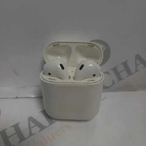 DESIGNER WIRELESS IN EAR HEADPHONES & CHARGING CASE