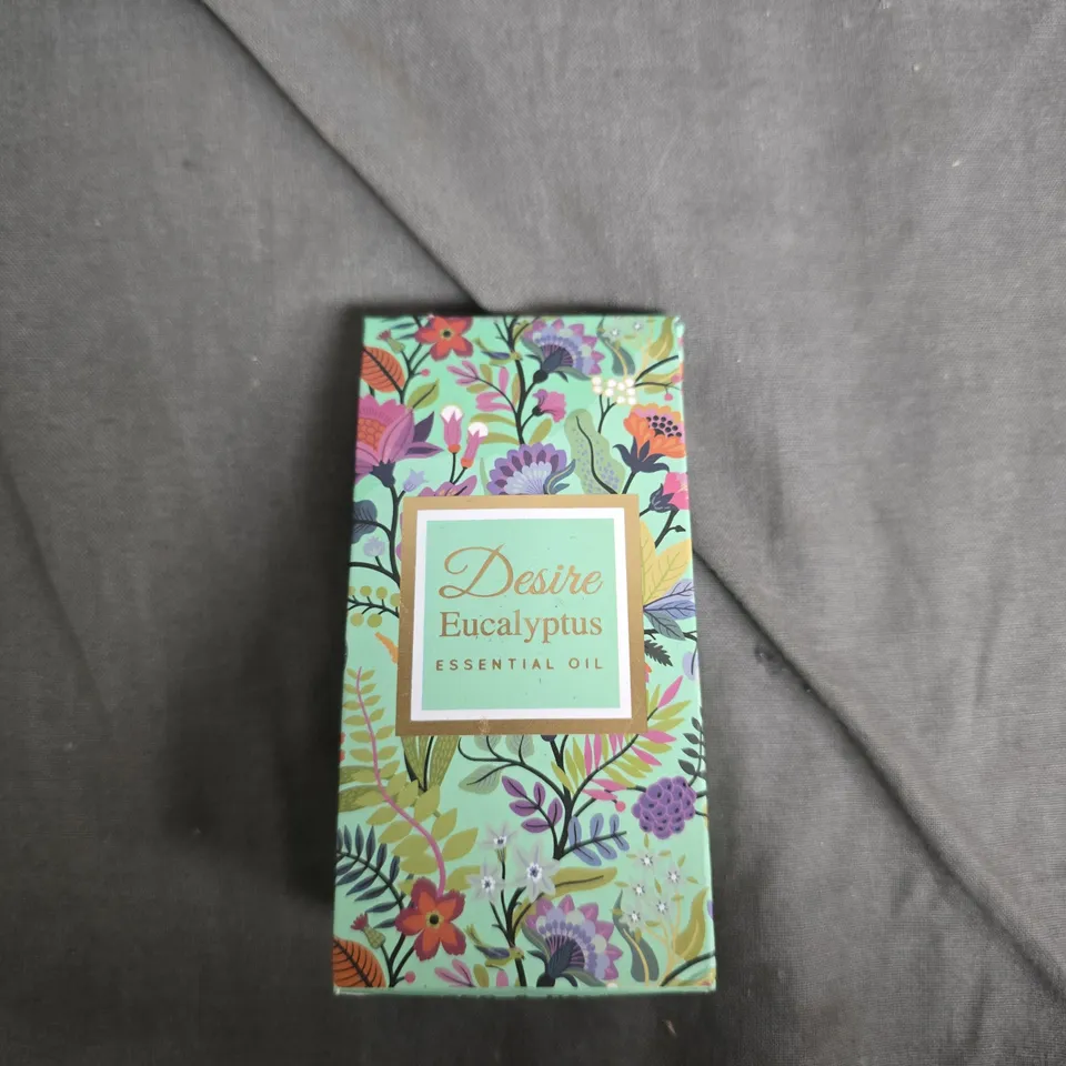 TOTE OF APPROXIMATELY 20 ASSORTED HEALTH/BEAUTY ITEMS TO INCLUDE:ANTI AGEING MOISTURISER AND ESSENTIAL OIL