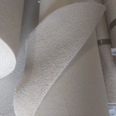 ROLL OF QUALITY DIMENSION PLAINS CARPET - APPROXIMATELY 5 x 2.2m
