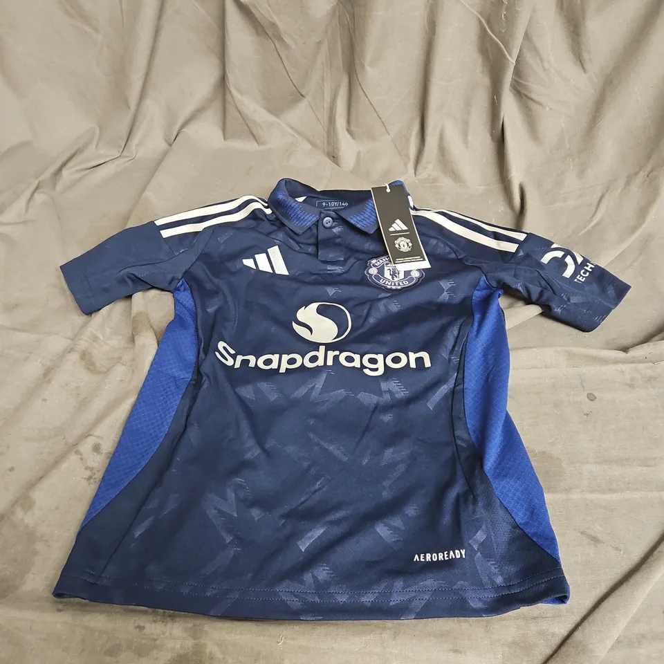 ADIDAS MUFC AWAY JERSEY IN BLUE SIZE 9/10YRS