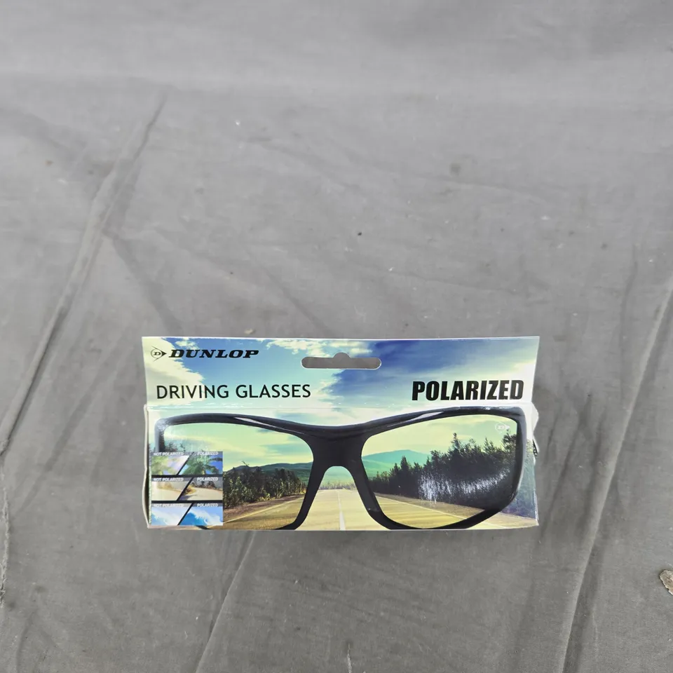 BOX OF APPROXIMATELY 15 ASSORTED ITEMS TO INCLUDE: FLORAL PRINT BAG AND DUNLOP DRIVING GLASSES