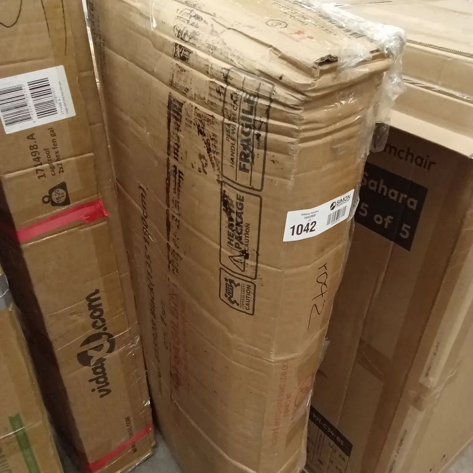 BOXED YAHEETECH BED FRAME - 135cm
