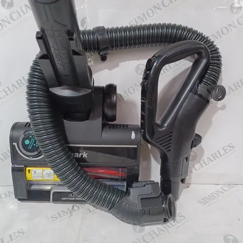 SHARK STRATOS UPRIGHT VACUUM CLEANER WITH PET-TOOL & CAR KIT NZ860UK - COLLECTION ONLY