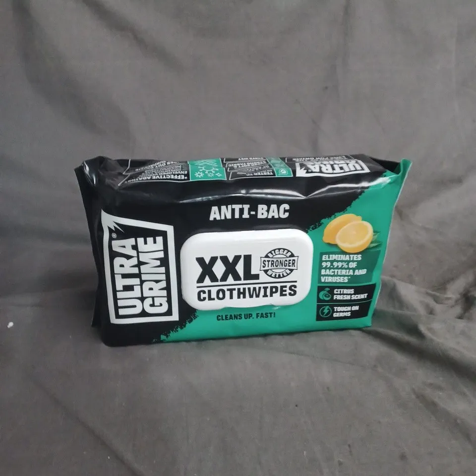 BOX OF APPROXIMATELY 20 ASSORTED HOUSEHOLD ITEMS INCLUDING MULTI PURPOSE CLEANER , XXL CLOTHWIPES AND DRAINING BOARD TRAYS