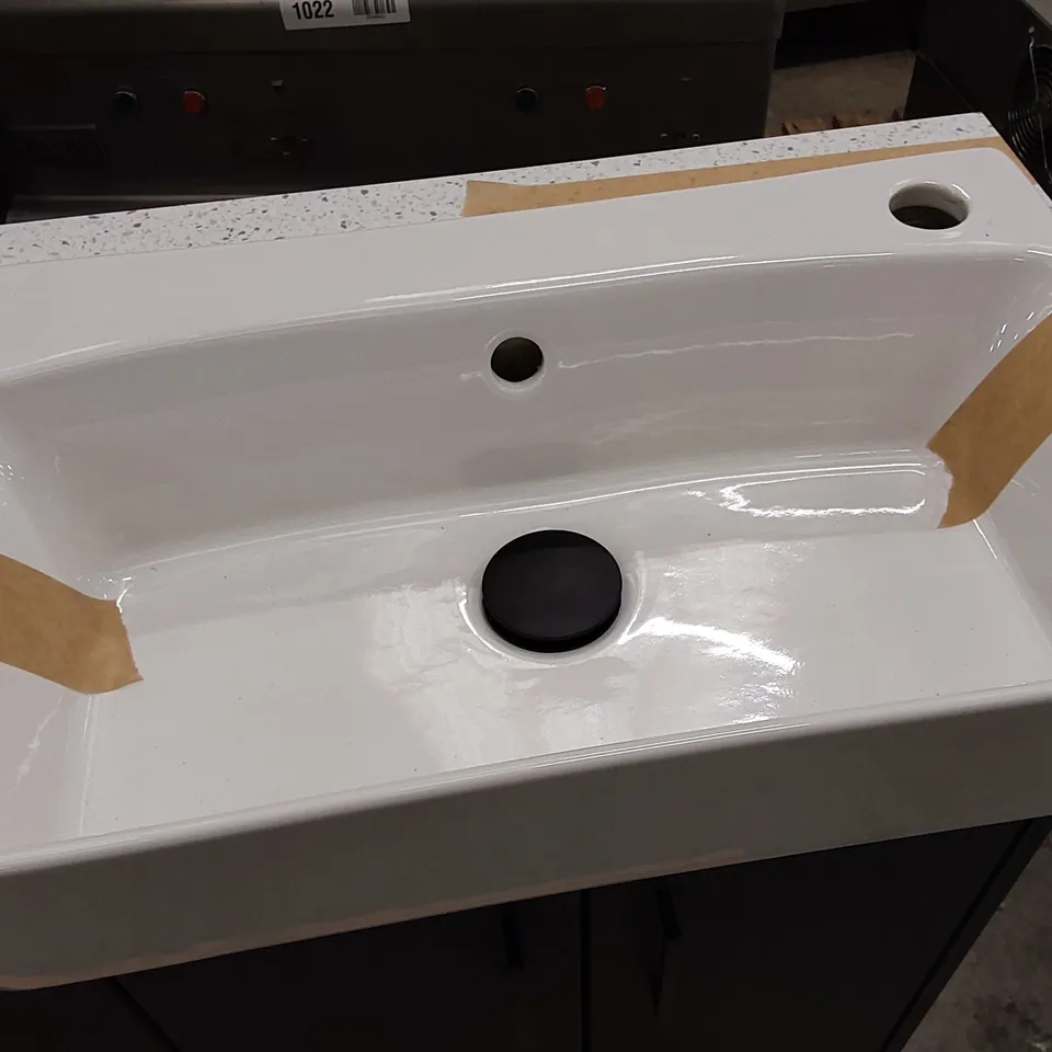 DESIGNER BATHROOM UNIT WITH SINK BASIN