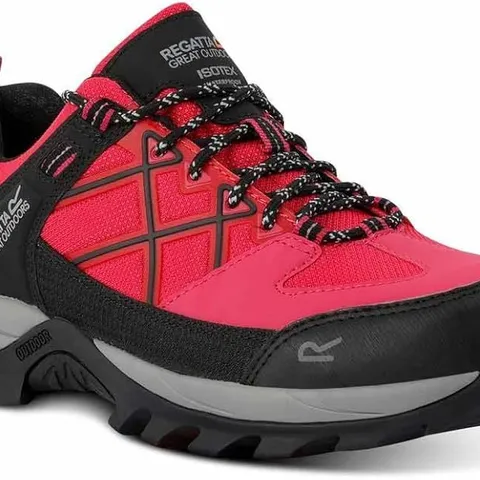 BRAND NEW REGATTA LADY SAMARIS III LOW WALKING SHOES IN PINK POTION SIZE UK 7