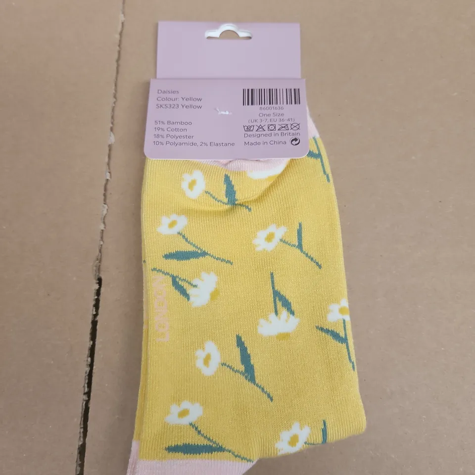 MISS SPARROW LONDON BAMBOO SOCKS – YELLOW DAISY PATTERN – UK 3-7