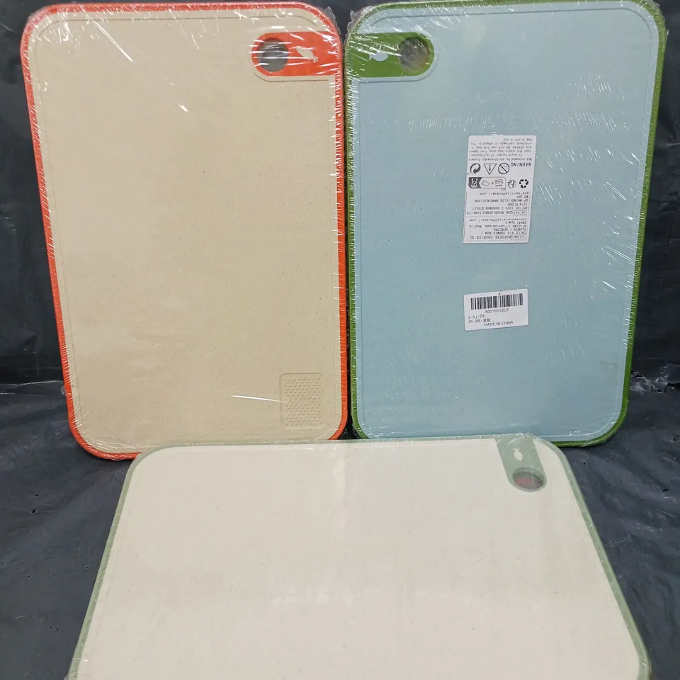 3 X SEALED ASSORTED CHOPPING BOARD SET (3 BOARDS PER PACK) 