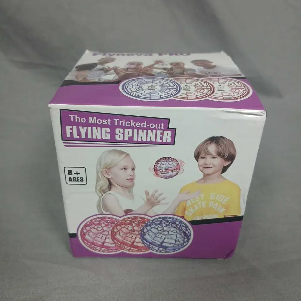 TEN FLYNOVA PRO FLYING SPINNER – BOXED TOY