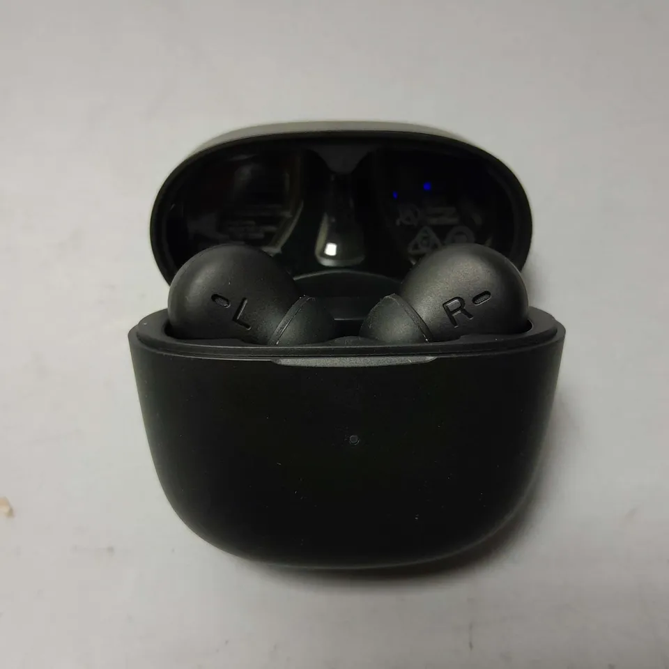 BOXED PHILIPS 2000 SERIES TRUE WIRELESS EARBUDS IN BLACK
