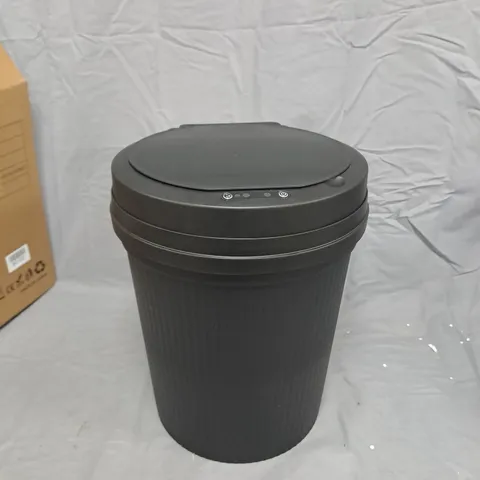 BLACK RIBBED MOTION SENSOR SMART TRASH BIN