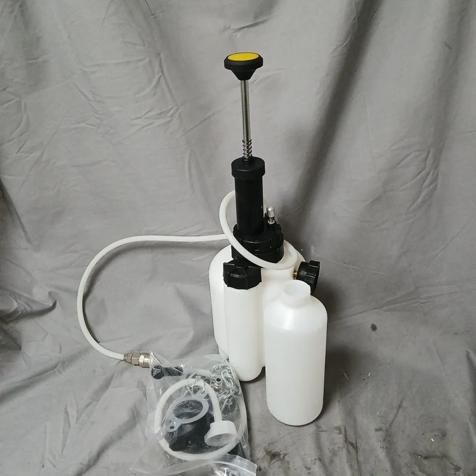 MANUAL BRAKE FLUID PRESSURE BLEEDER WITH ACCESSORIES