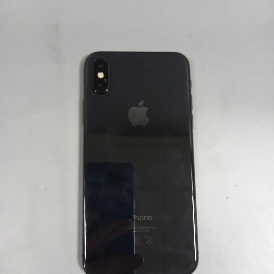 BOXED APPLE IPHONE X SMARTPHONE 