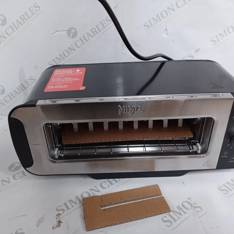 BOXED NINJA 2-IN-1 TOASTER & GRILL ST100UK