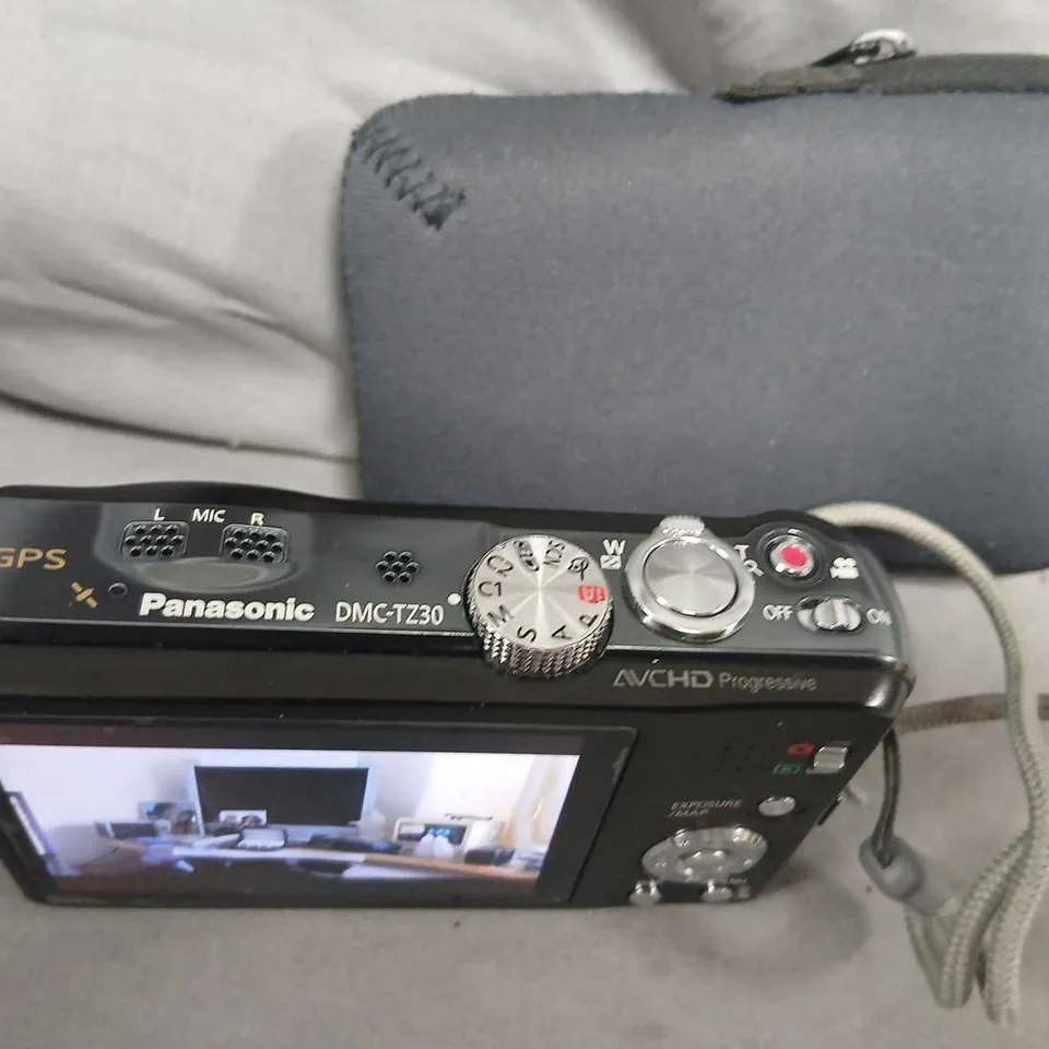 PANASONIC LUMIX DMC-TZ30 DIGITAL CAMERA WITH CASE