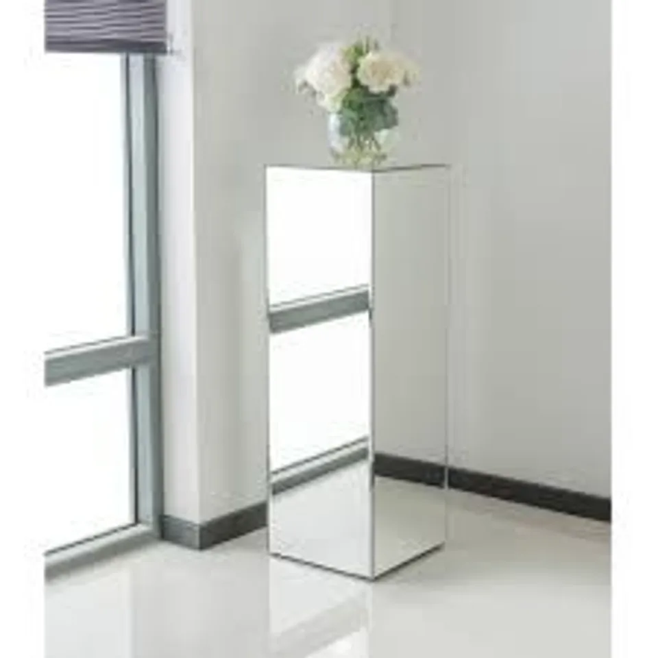 BRAND NEW BOXED HOMESDIRECT365 MIRRORED PEDESTAL LARGE