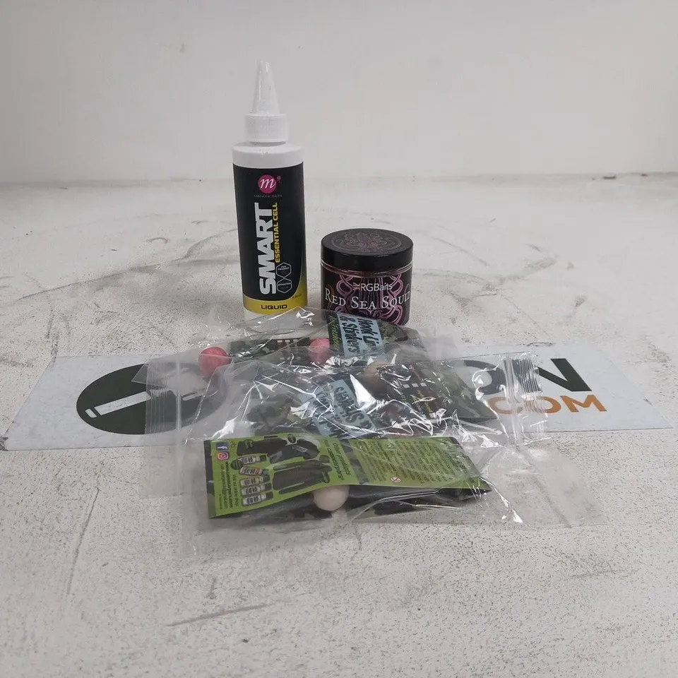 5 ASSORTED ANGLING ITEMS TO INCLUDE SMART LIQUID, RED SEA SQUID POP UPS ETC