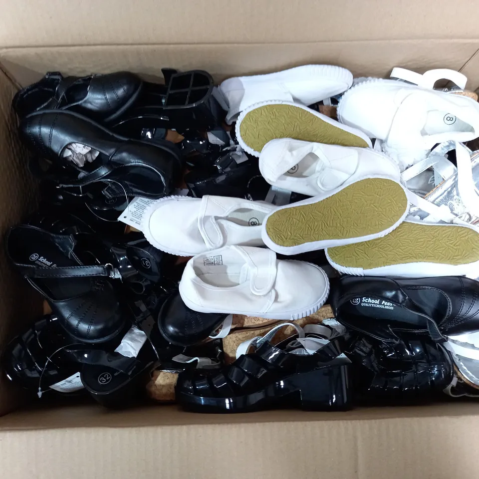 APPROXIMATELY 13 ASSORTED KIDS PAIRS OF SHOES IN VARIOUS COLOURS, STYLES, AND SIZES