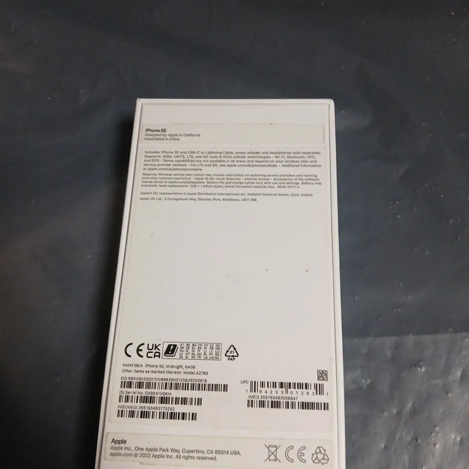 APPLE IPHONE SE BLACK – (BOXED)