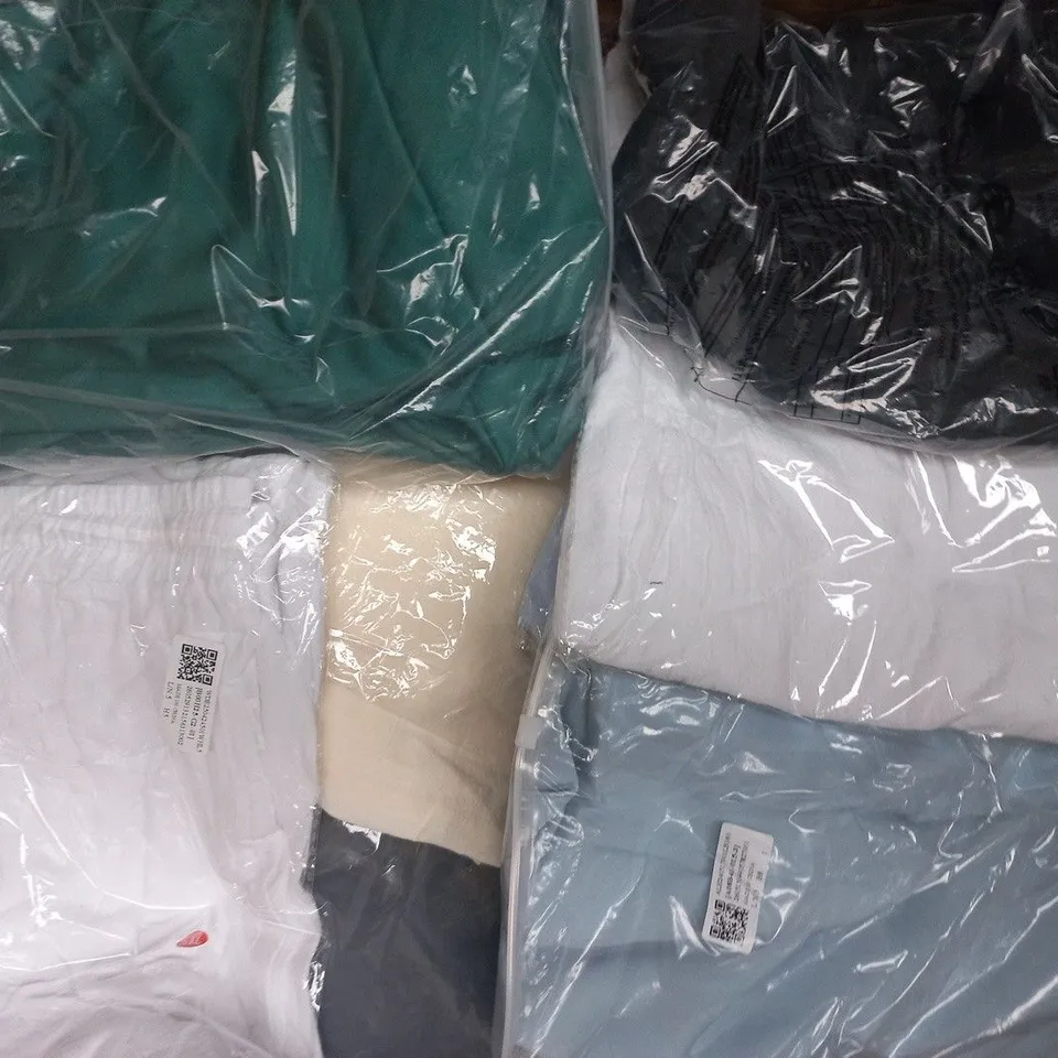APPROXIMATELY 20 ASSORTED CLOTHING AND FASHION PRODUCTS IN VARIOUS STYLES AND SIZES - COLLECTION ONLY