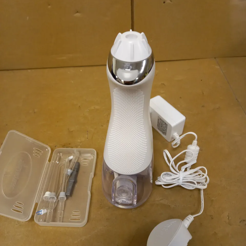 WATERPIK CORDLESS ADVANCED WATER FLOSSER
