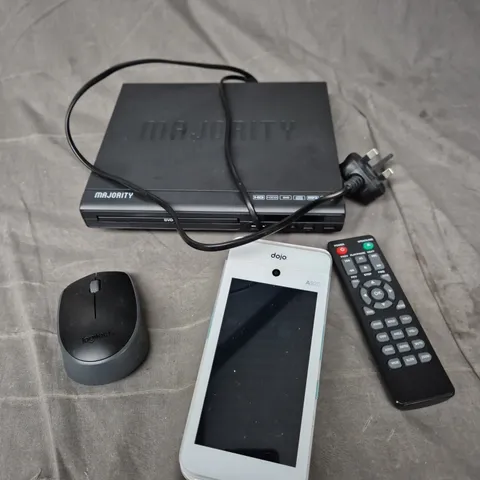 APPROXIMATELY 10 ASSORTED ELECTRICAL PRODUCTS TO INCLUDE CONTACTLESS MACHINE, REPLACEMENT REMOTES, DVD PLAYER ETC 