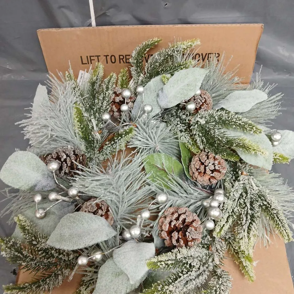 PINECONES PRE LIT CHRISTMAS WREATH